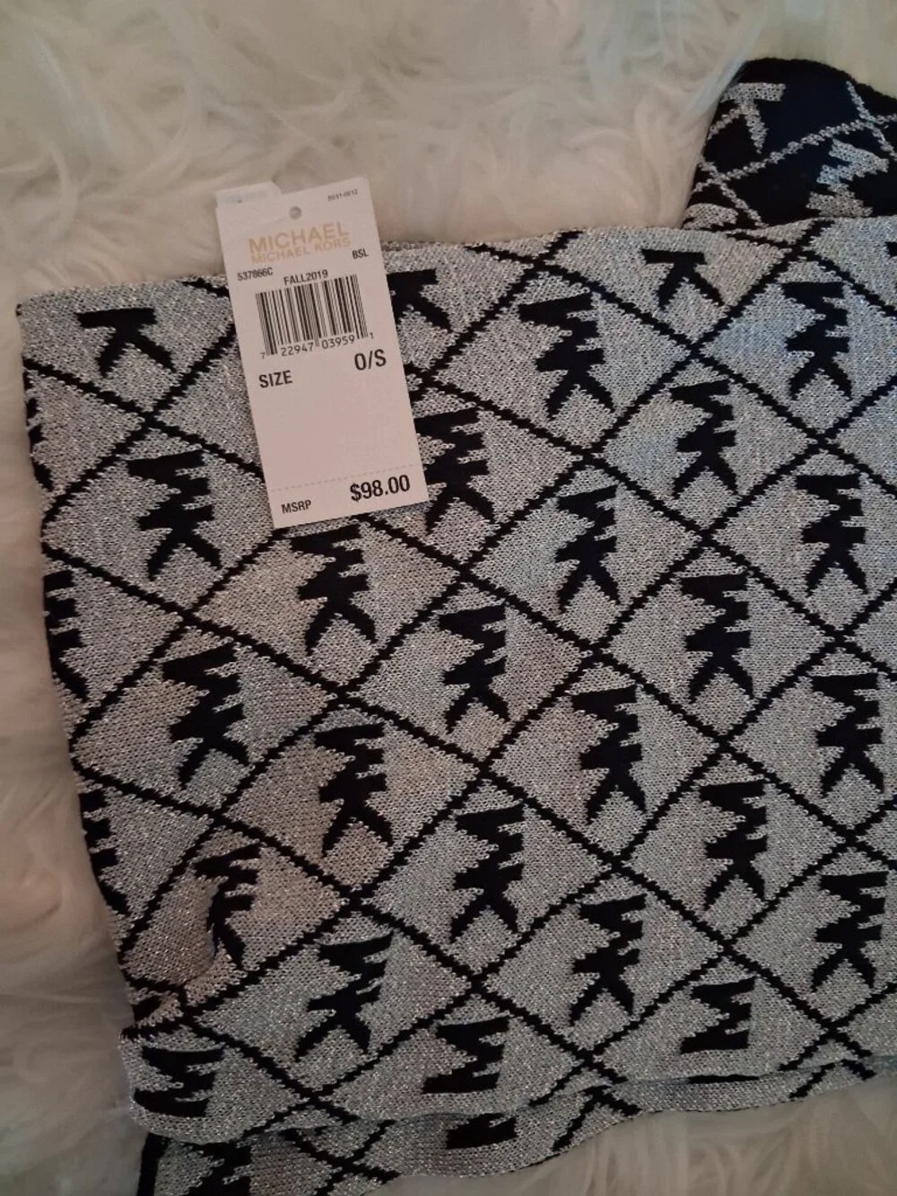 Scarf - Picture 4 of 4